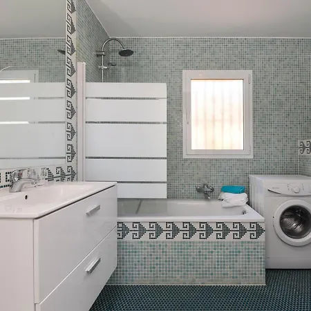 La Perla With Seaview & Large Pool Villa Calp