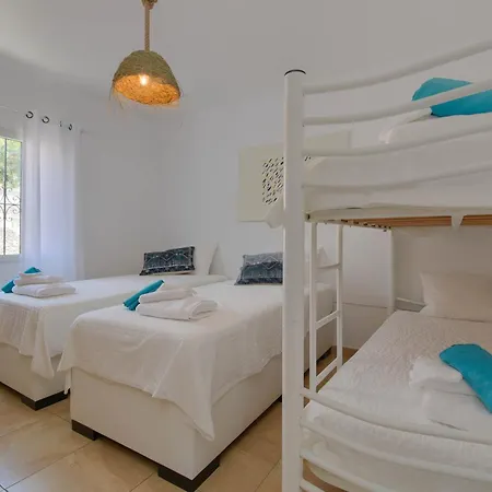 Villa La Perla With Seaview & Large Pool *