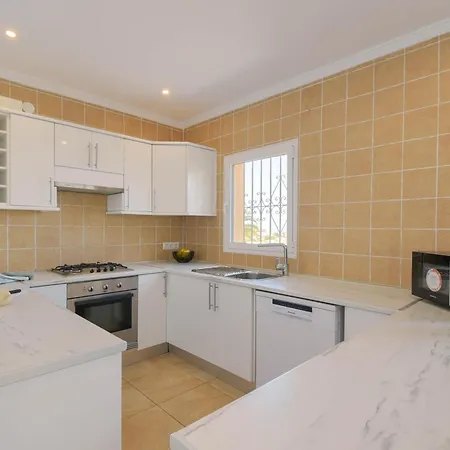 Villa La Perla With Seaview & Large Pool *