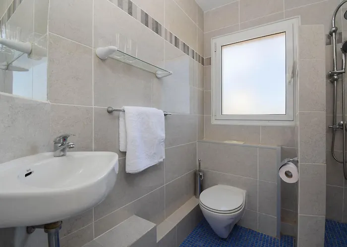 La Perla With Seaview & Large Pool Villa