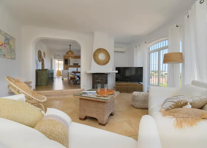 La Perla With Seaview & Large Pool Villa