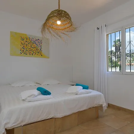 La Perla With Seaview & Large Pool