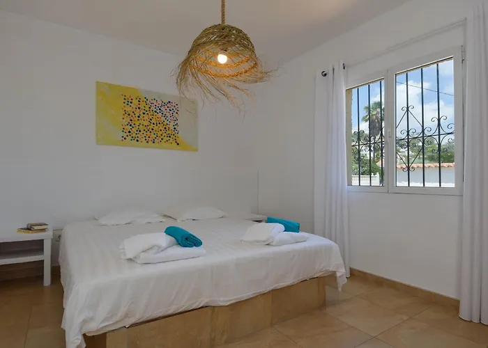 La Perla With Seaview & Large Pool